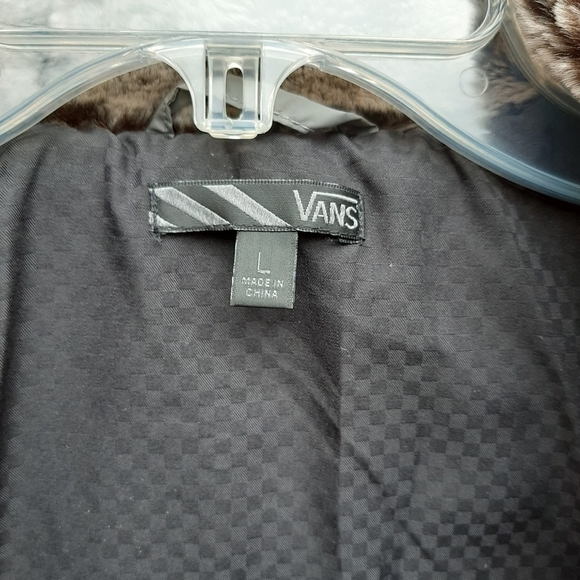 VANS Grey Puffer Jacket - Picture 7 of 13